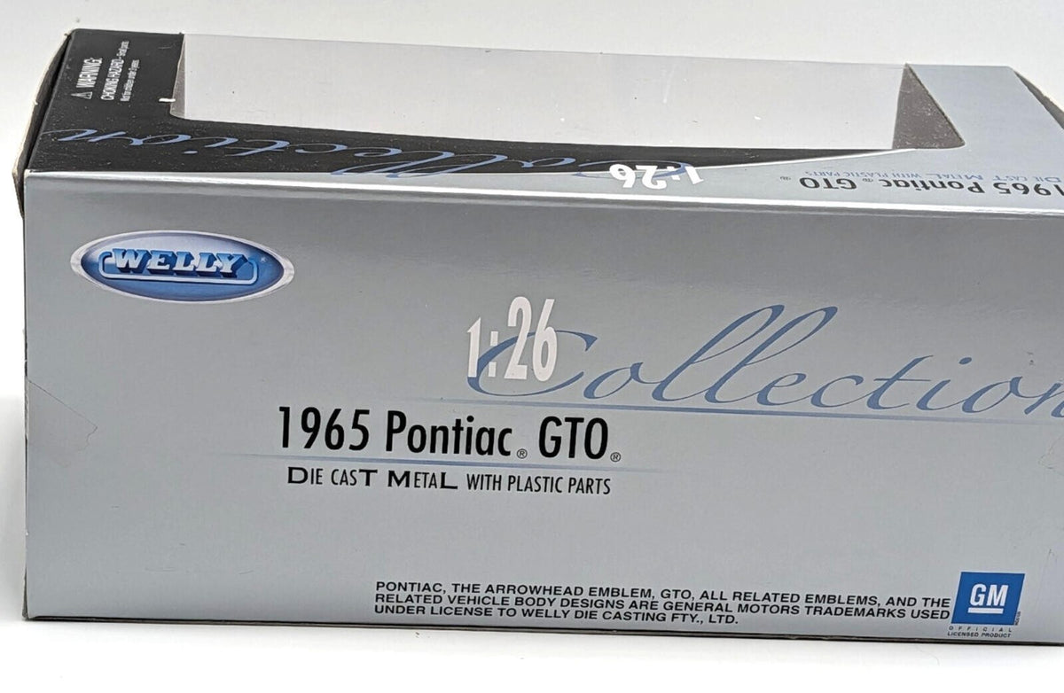 Welly 1965 Pontiac GTO Gold 1:26 Diecast Model Car NIB