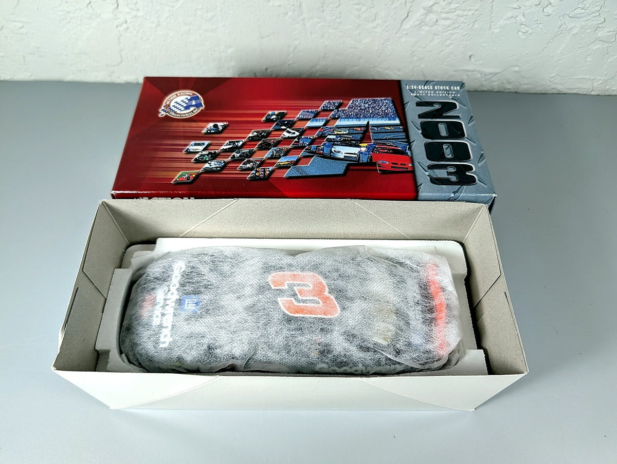 Action Dale Earnhardt #3 GM Goodwrench Service Plus 1:24 Diecast Open Box