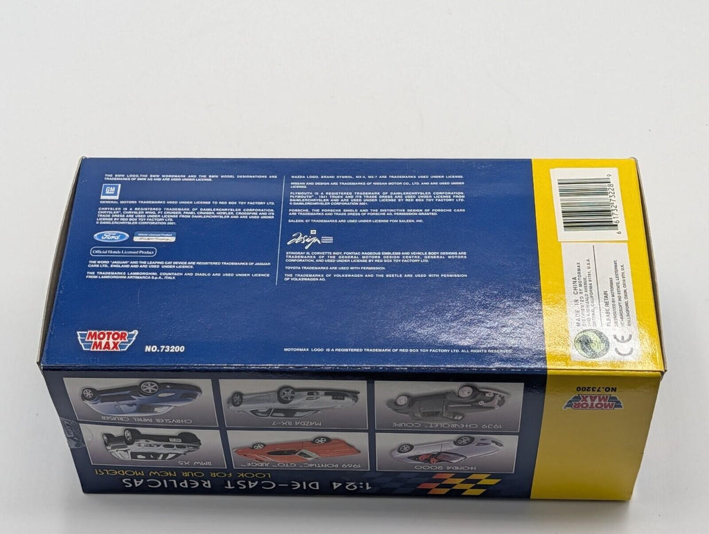 MotorMax 1957 Chevy Bel Air 1:24 Diecast Red/White 73200 Opening Hood/Doors