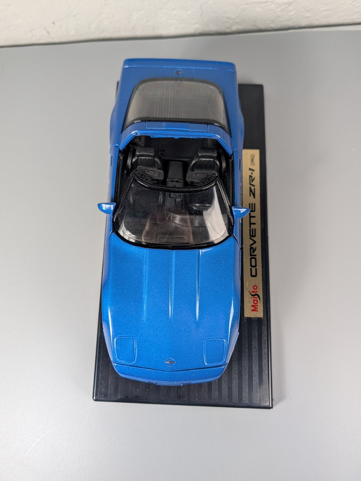 Maisto 1992 Chevrolet Corvette ZR-1 1:18 Blue Special Edition Series #2 Diecast