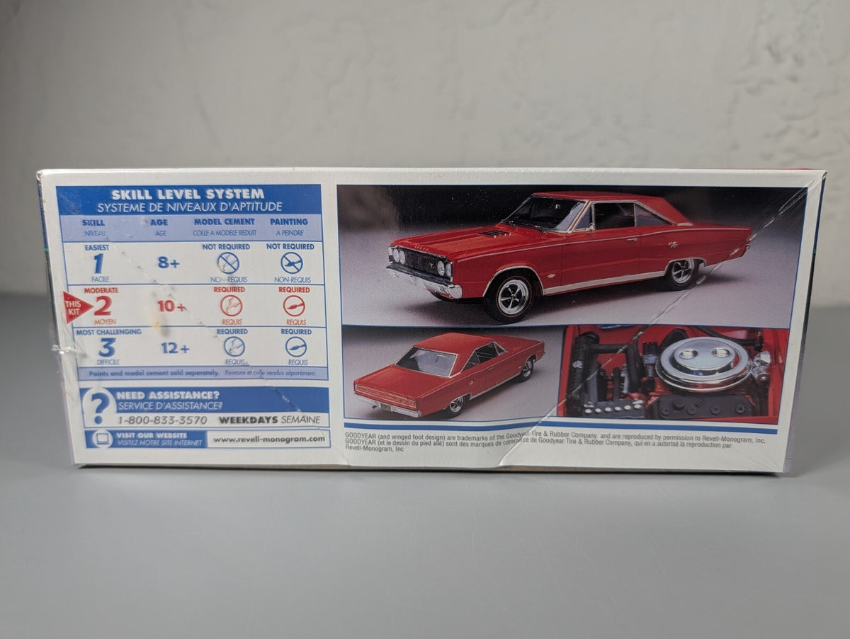 Revell Monogram 67 Dodge Coronet R/T Model Kit 7629 1/25 Scale Hemi Vintage