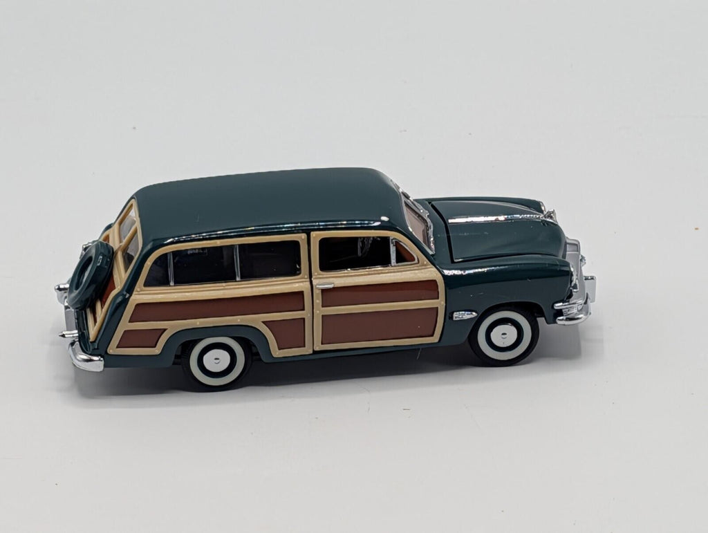 1987 Franklin Mint Precision Models Green  Ford Woody Wagon 1:43