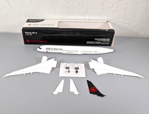 Hogan 1:200 Boeing 787-9 Air Canada Snap Together Model 10246 On Ground Gear