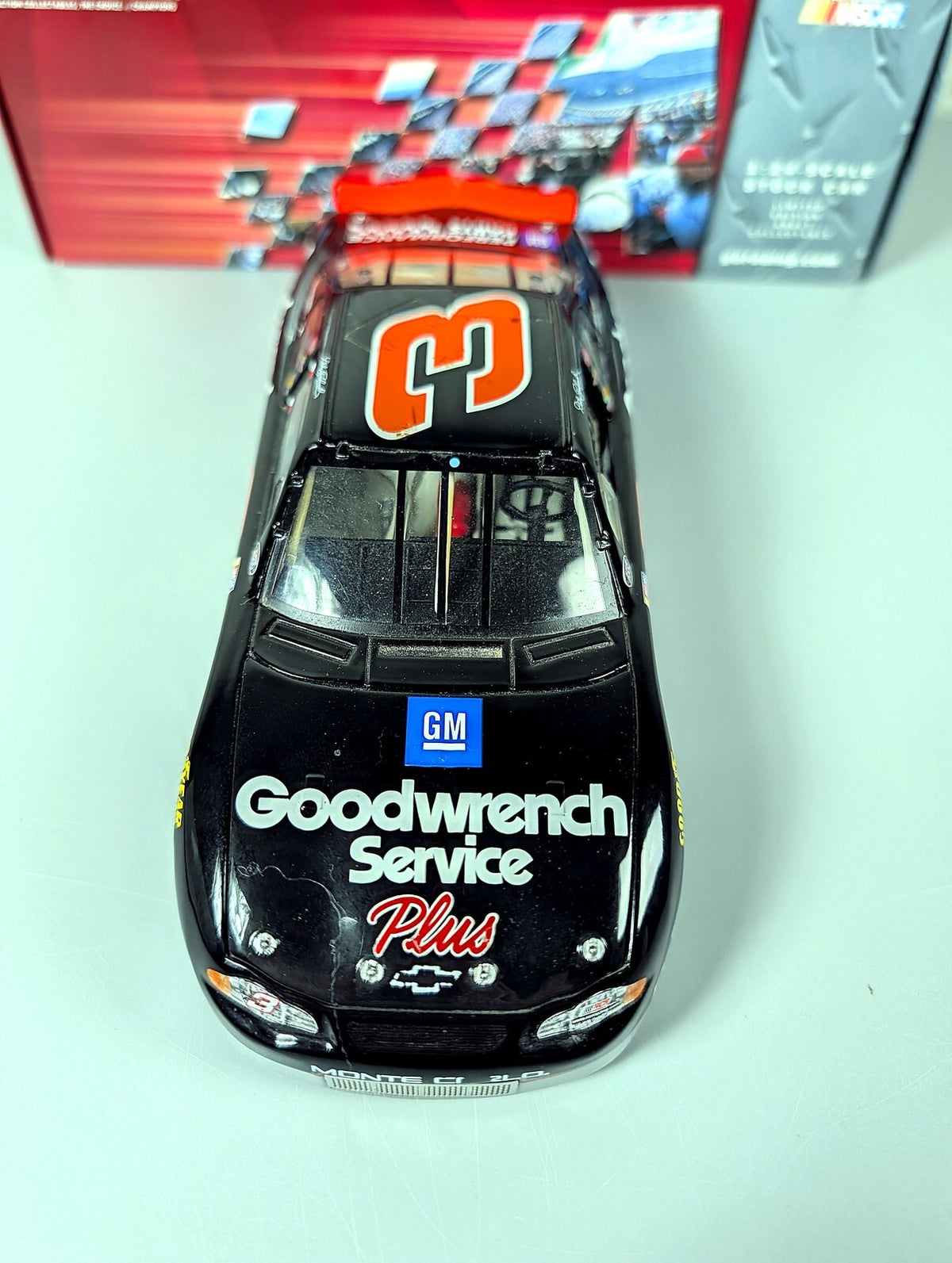 Action Dale Earnhardt #3 GM Goodwrench Service Plus 1:24 Diecast Open Box