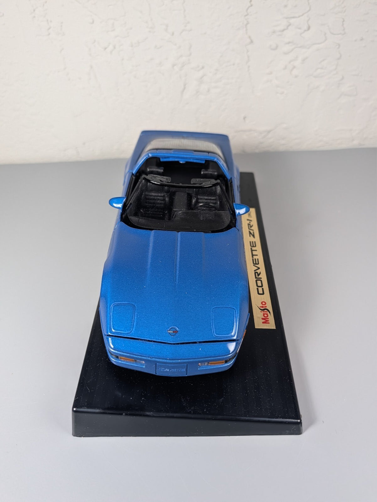 Maisto 1992 Chevrolet Corvette ZR-1 1:18 Blue Special Edition Series #2 Diecast