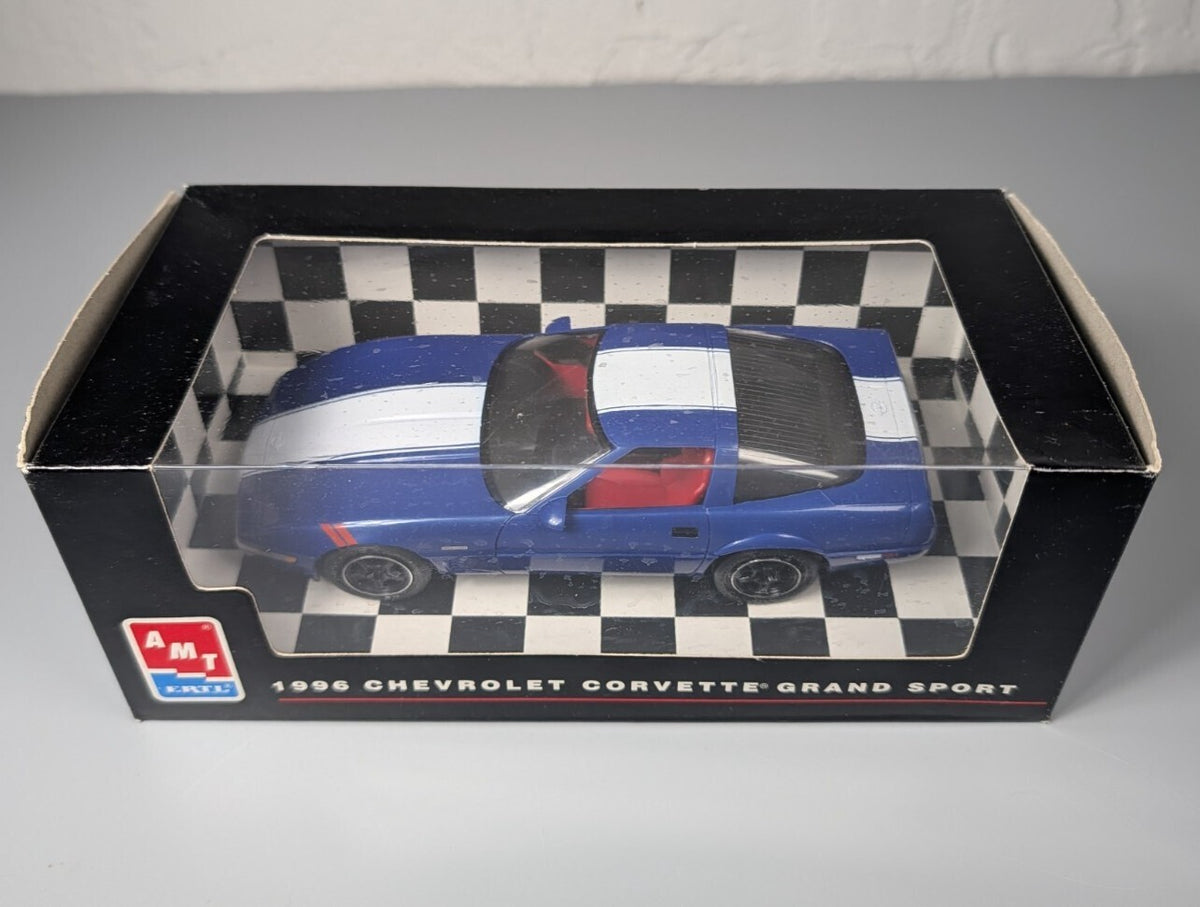 Ertl 1:25 1996 Chevrolet Corvette Grand Sport Plastic Admiral Blue #6536 Box