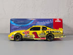 Steve Park #1 Pennzoil Looney Tunes 2001 Monte Carlo Action 1:24 Bank 1 of 1,908