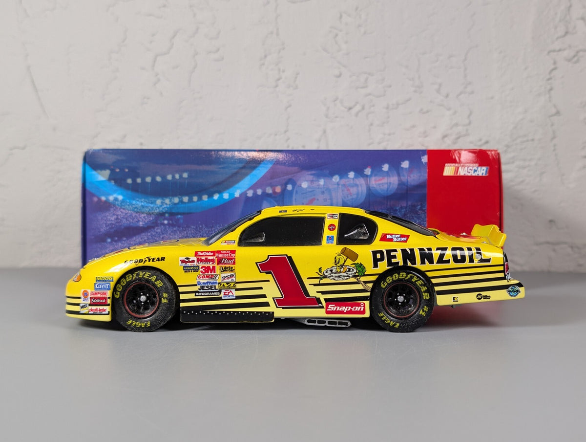 Steve Park #1 Pennzoil Looney Tunes 2001 Monte Carlo Action 1:24 Bank 1 of 1,908