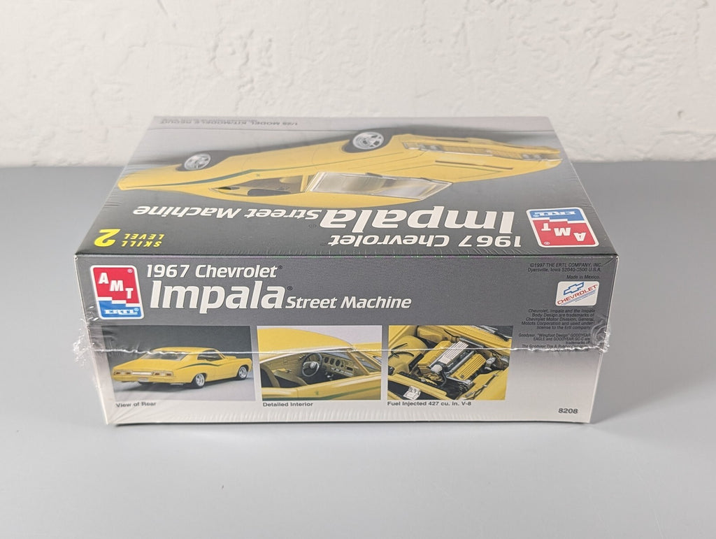 AMT Ertl 1967 Chevrolet Impala Street Machine 1:25 Model Kit 8208 Sealed 1997
