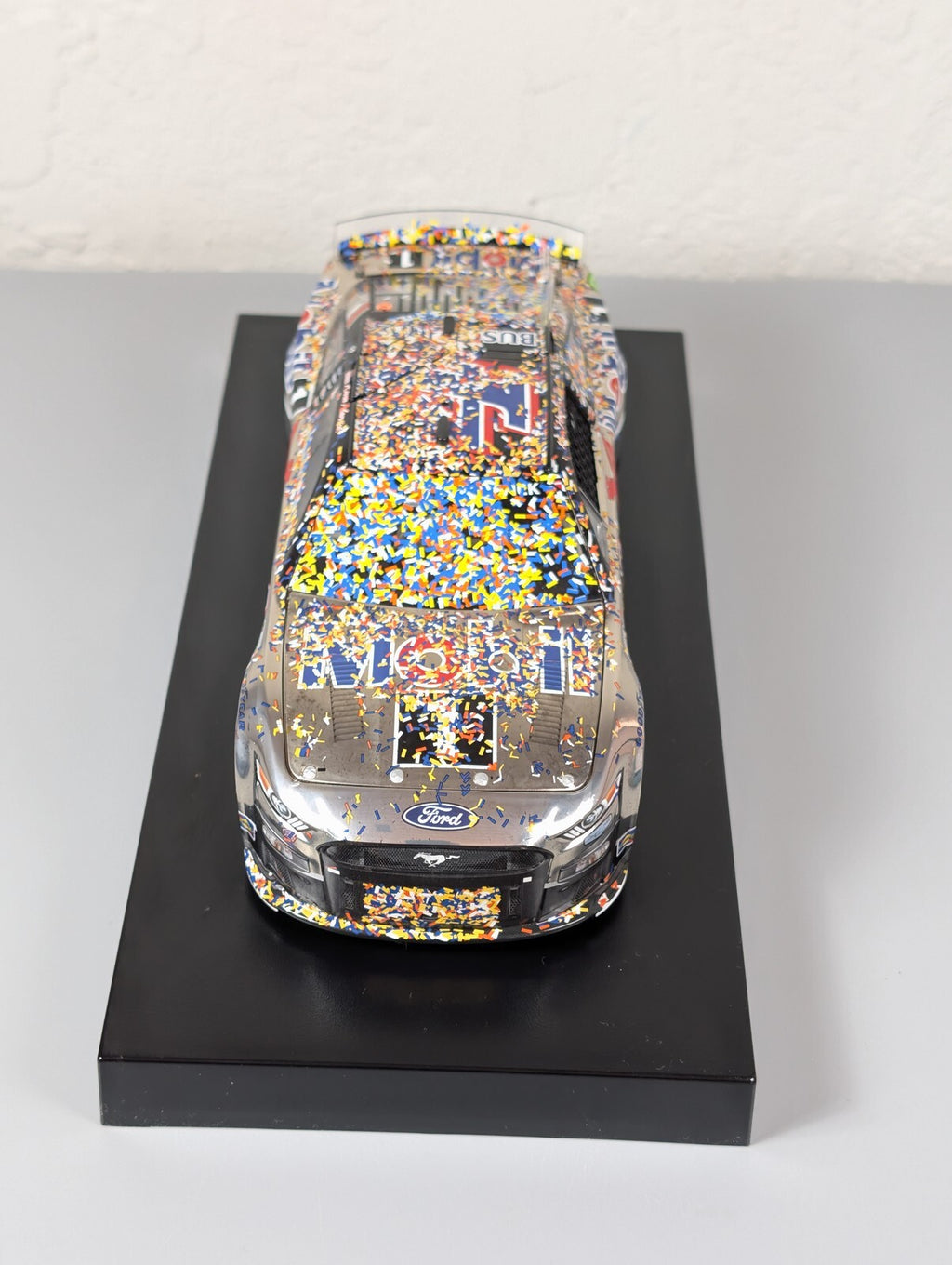 Kevin Harvick #4 Mobil 1 Richmond Win 2022 Mustang Elite Chrome 1:24 DIN 27/57