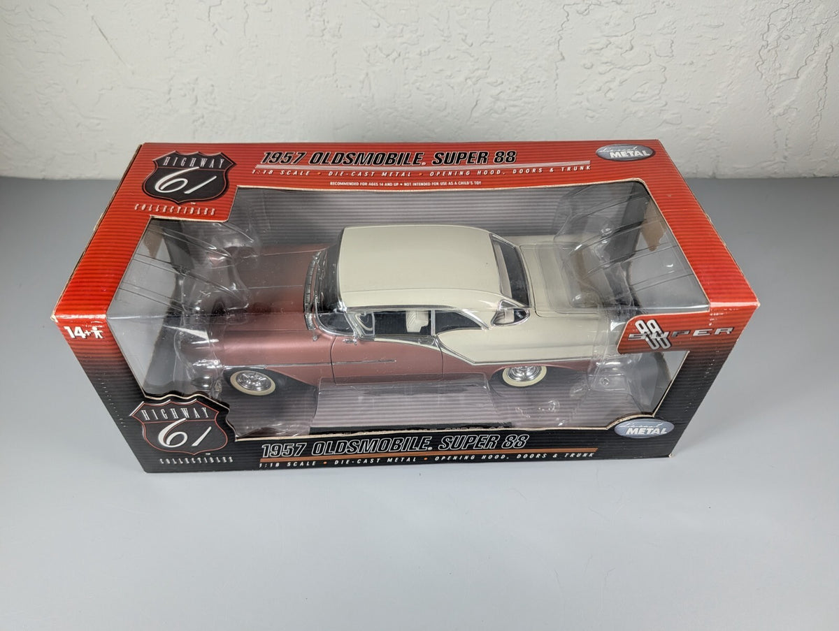Highway 61 1957 Oldsmobile Super 88 1:18 Diecast Rose/Cream #50446 NIB