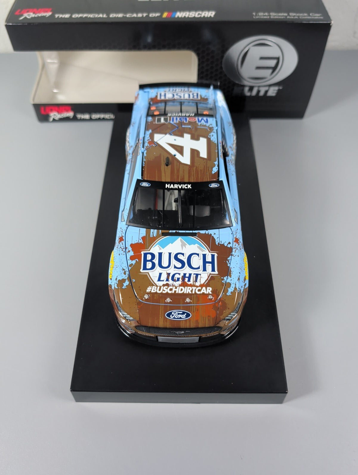 2021 Kevin Harvick #4 Busch Light Dirt Car 1:24 Diecast Lionel RCCA Elite