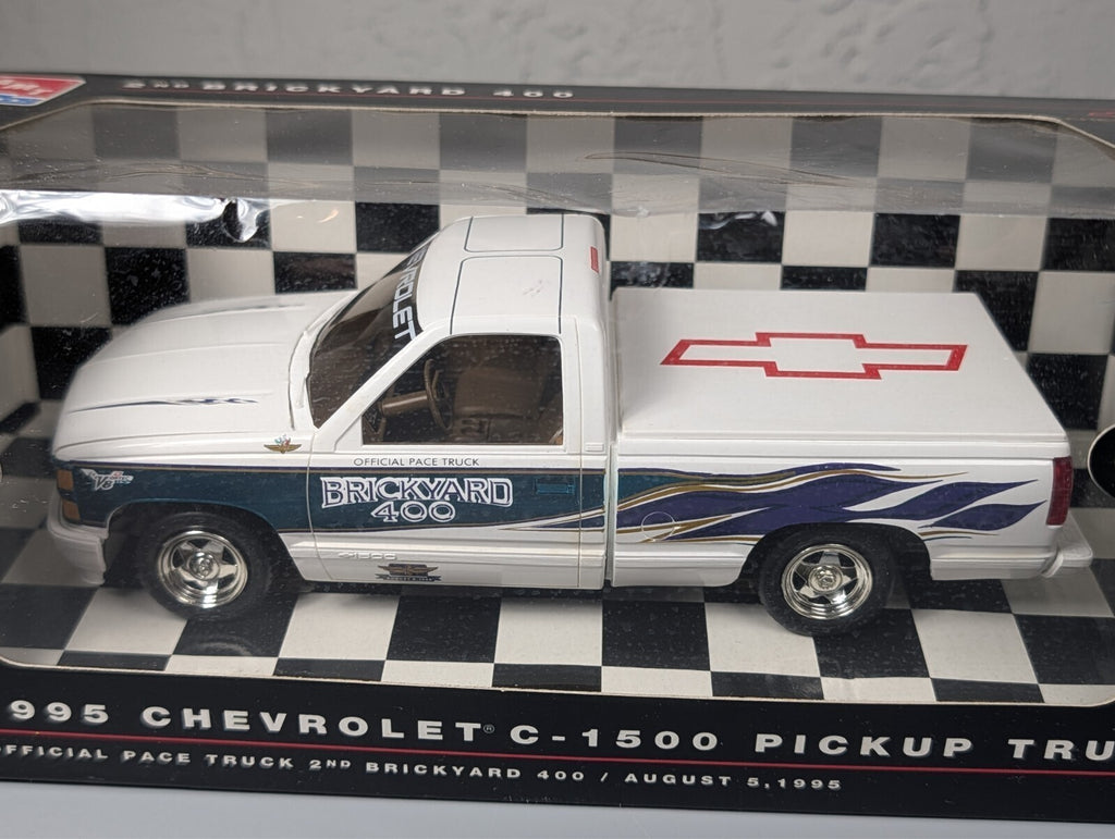 AMT ERTL 1995 Chevrolet C-1500 Brickyard 400 Pace Truck 1:25 Plastic NIB