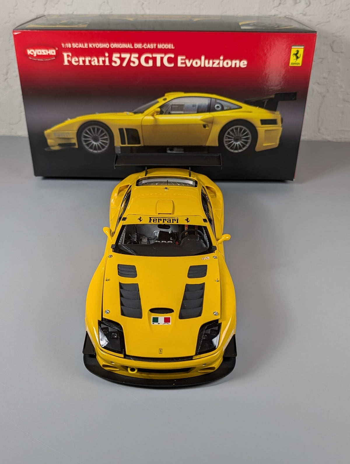 Kyosho 1:18 Ferrari 575 GTC Evoluzione Yellow 08392C Diecast Race Car with Box