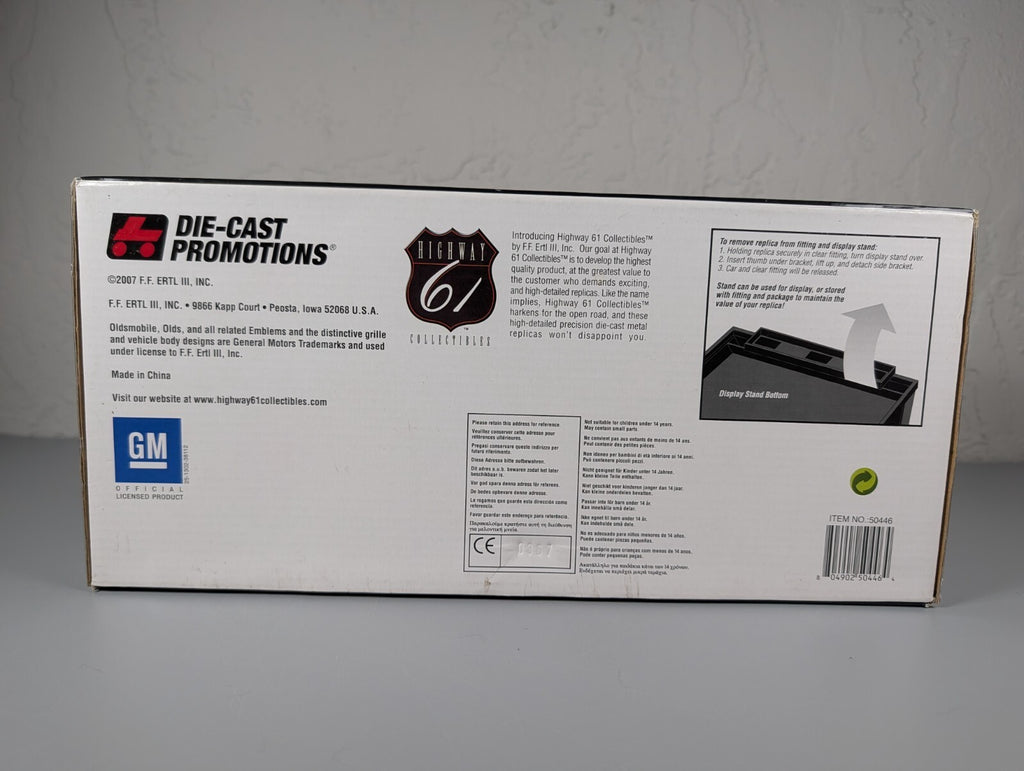 Highway 61 1957 Oldsmobile Super 88 1:18 Diecast Rose/Cream #50446 NIB