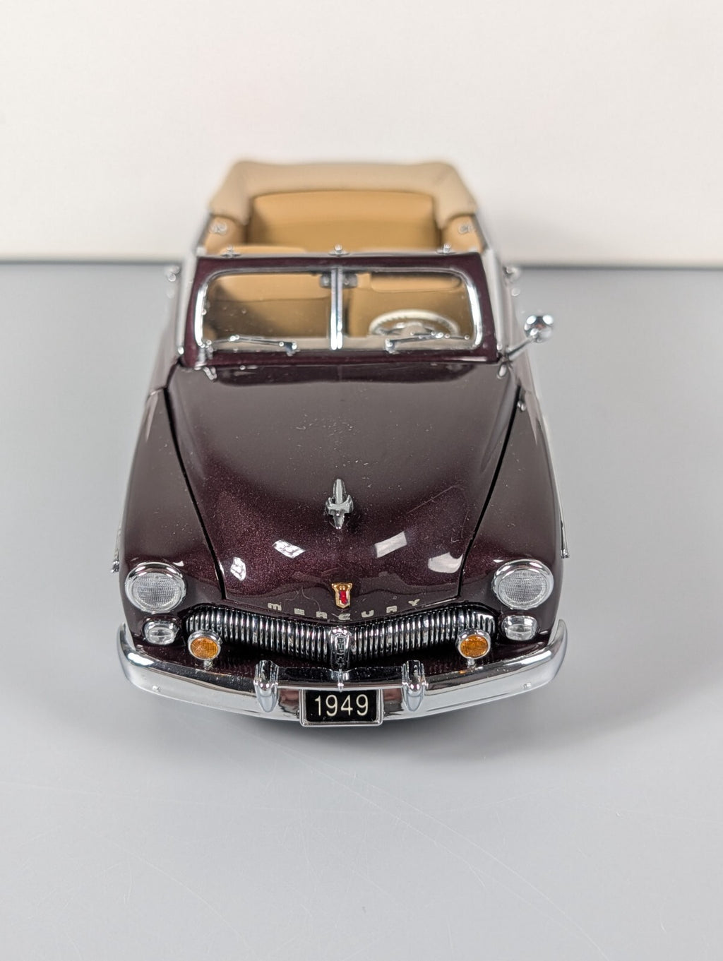 Danbury Mint 1949 Mercury Convertible 1:24 Diecast Maroon Limited Edition w/Box