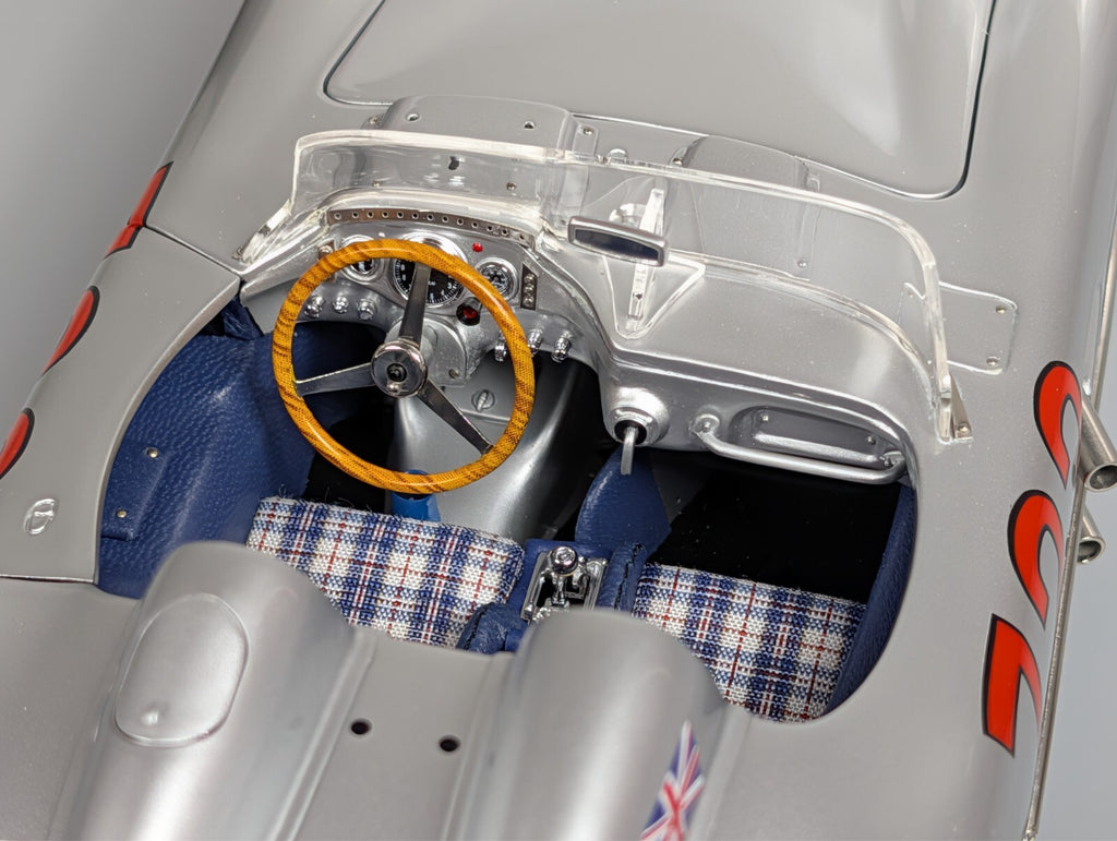 CMC 1:18 Mercedes-Benz 300 SLR 722 Signed Stirling Moss Mille Miglia  M-072 COA