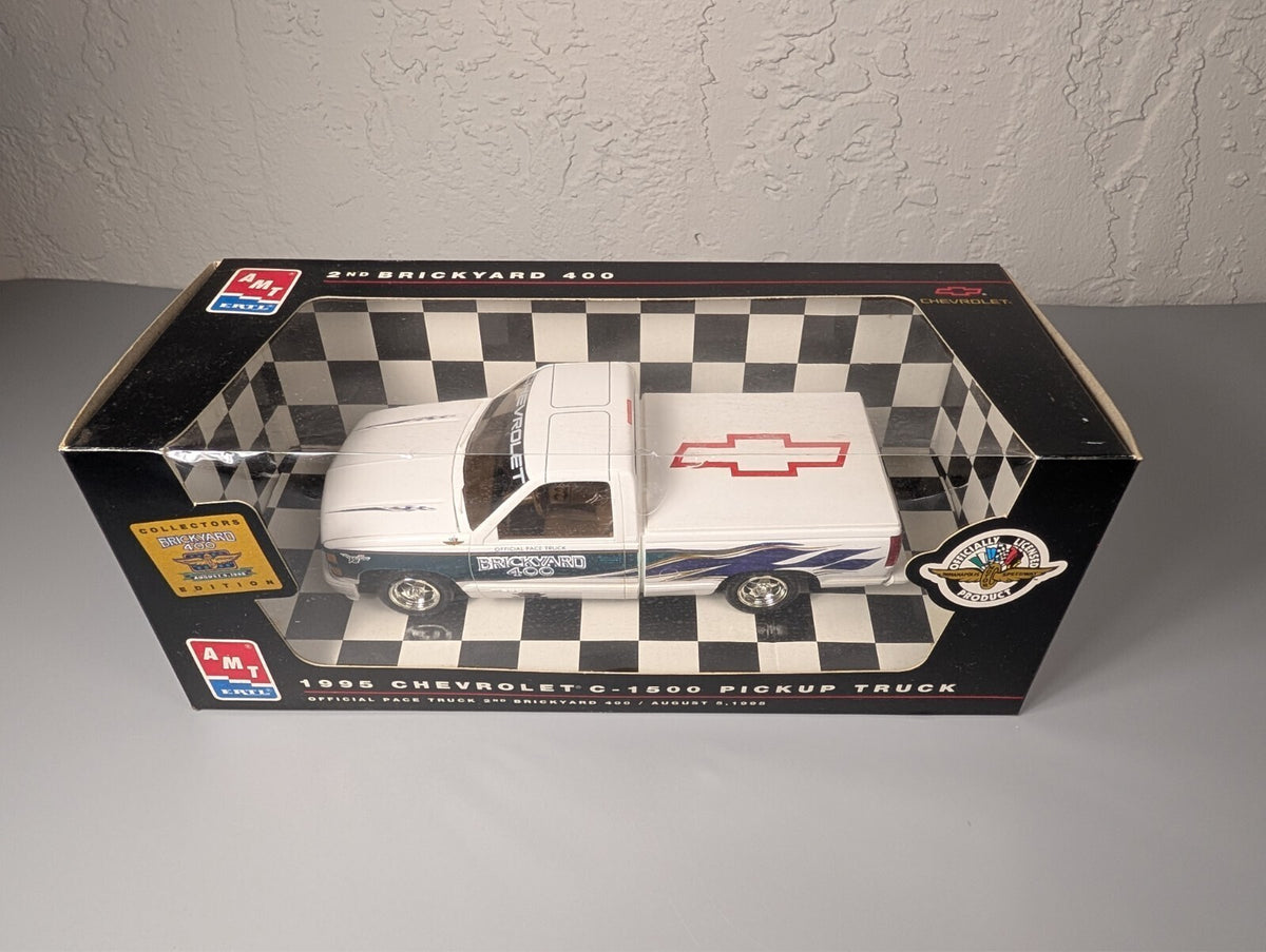 AMT ERTL 1995 Chevrolet C-1500 Brickyard 400 Pace Truck 1:25 Plastic NIB