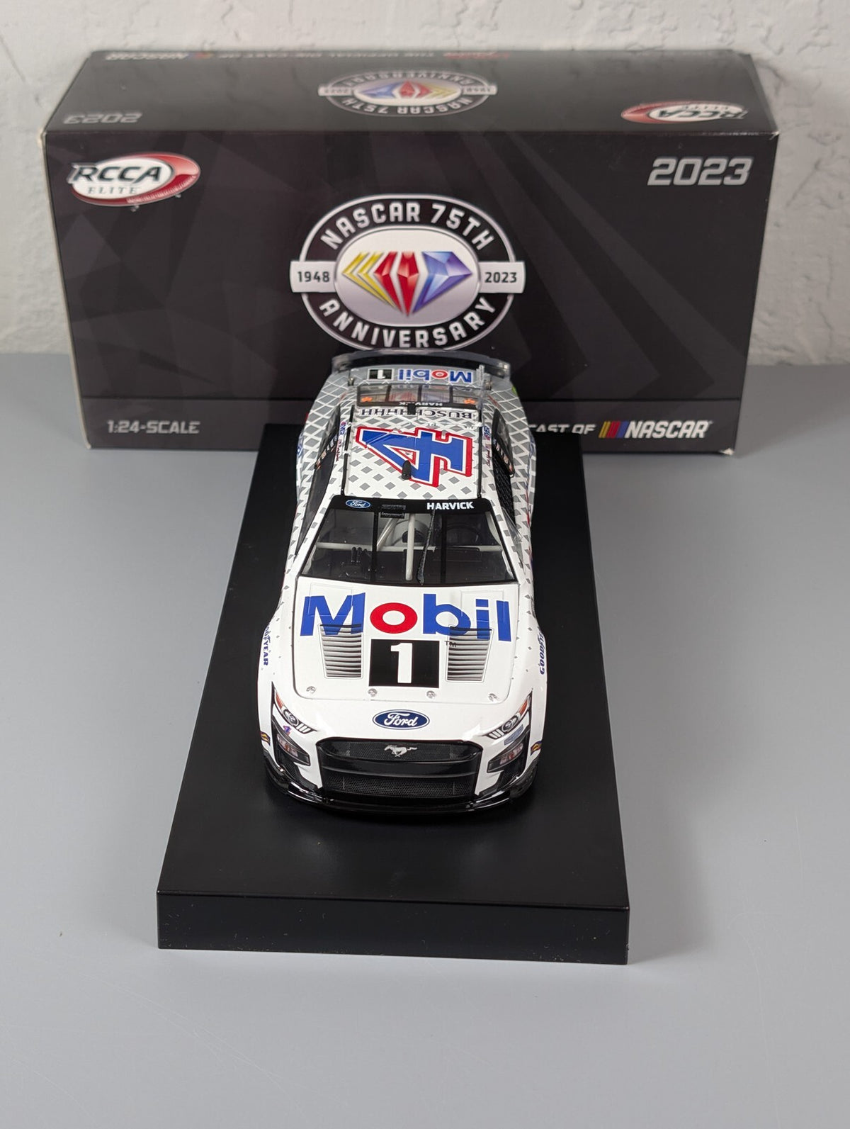 Kevin Harvick #4 Mobil 1 Car Care 2023 Mustang RCCA Elite 1:24 DIN 55/113
