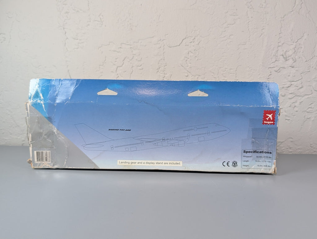 Hogan 1:200 Boeing 747-400 Mandarin Airlines Snap Model 1073 w/ Stand No Gear