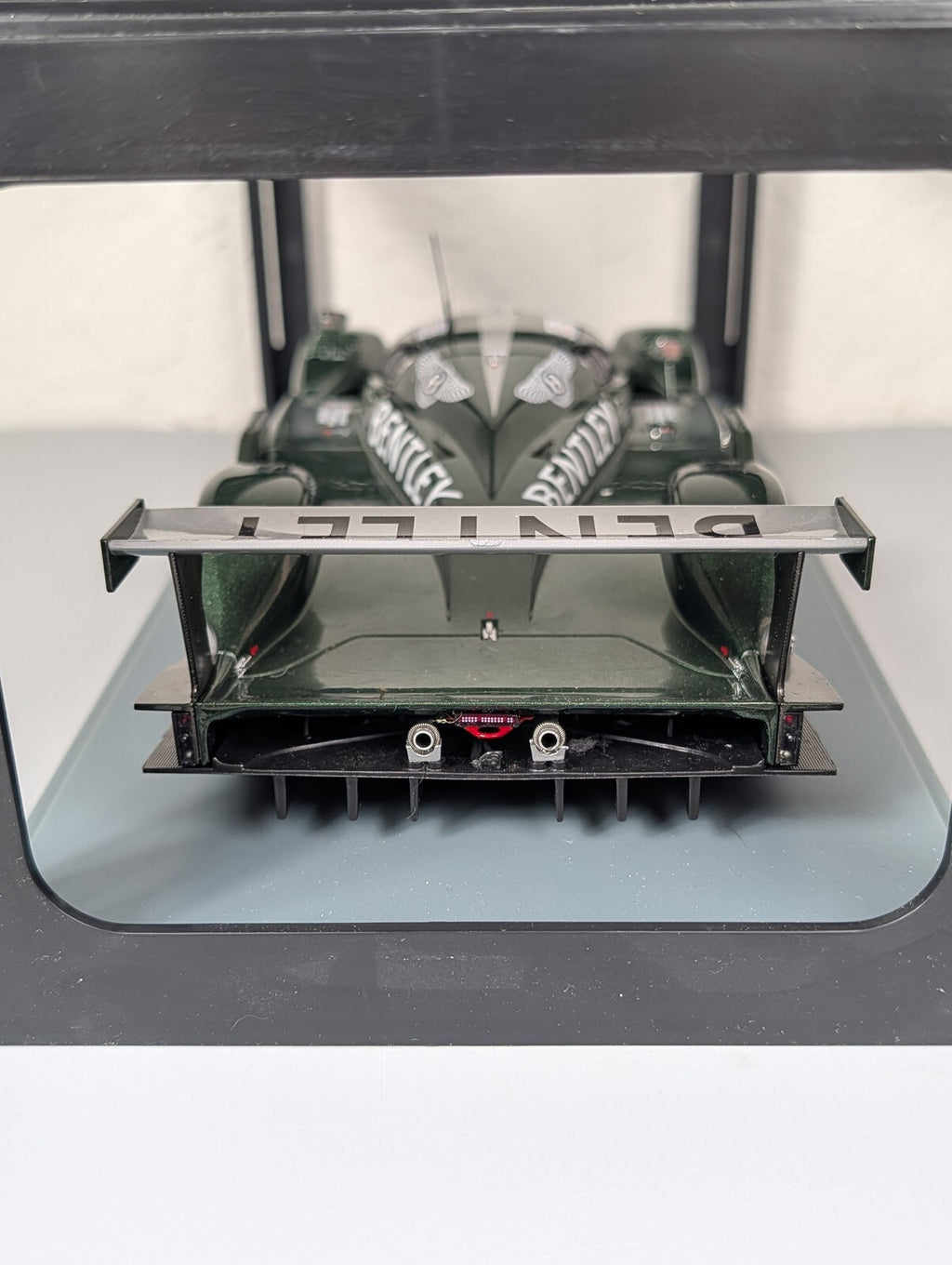 AutoArt 1:18 Bentley Speed 8 #8 Le Mans 2003 Blundell Brabham Herbert Diecast