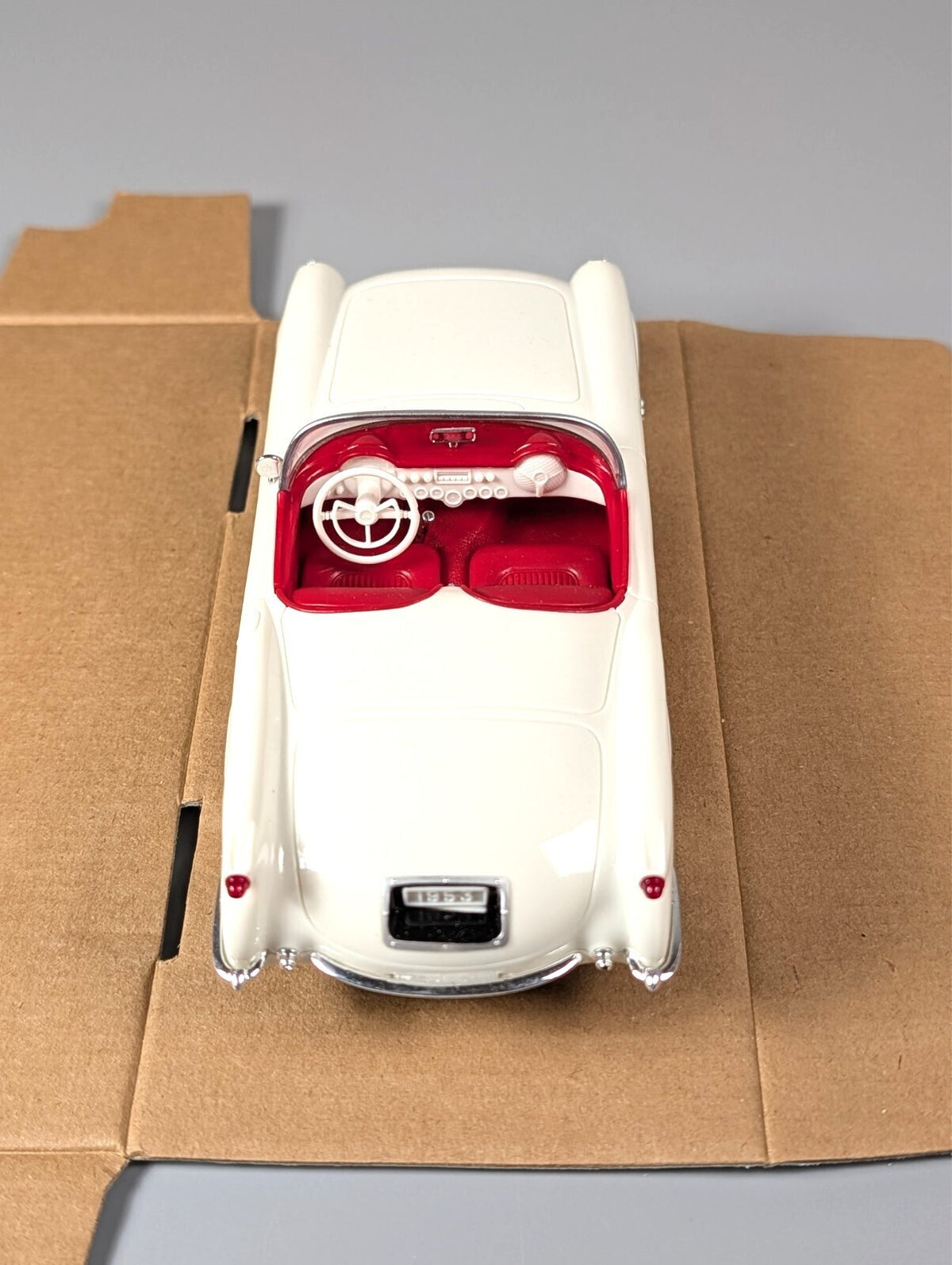 AMT Ertl 1953 Corvette Convertible Polo White 8732 Promo 1:25 Factory Tied
