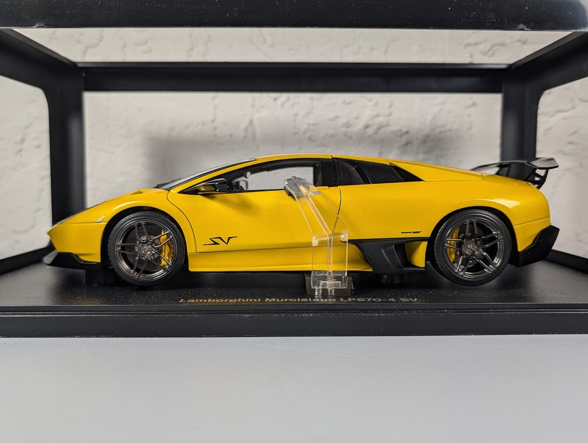 AutoArt 1:18 Lamborghini Murcielago LP670-4 SV Orion Yellow 74616 Diecast