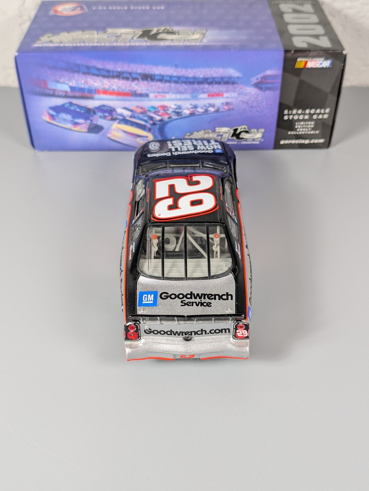 Kevin Harvick #29 GM Goodwrench On A Roll 2002 Monte Carlo 1:24 Open Box 1/2004