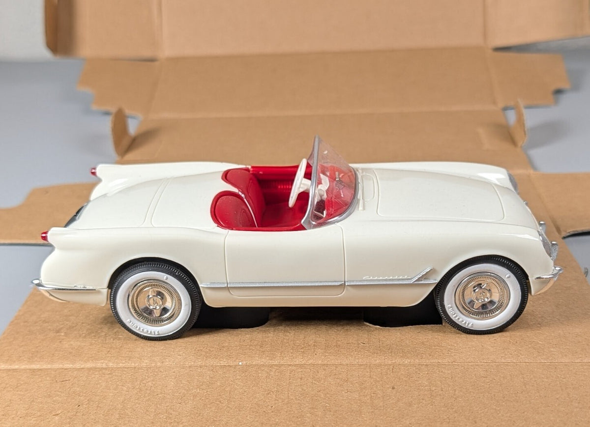 AMT Ertl 1953 Corvette Convertible Polo White 8732 Promo 1:25 Factory Tied