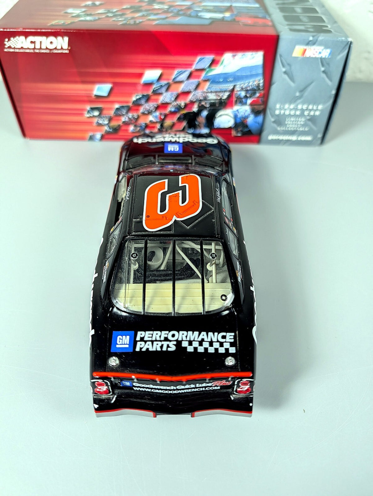 Action Dale Earnhardt #3 GM Goodwrench Service Plus 1:24 Diecast Open Box