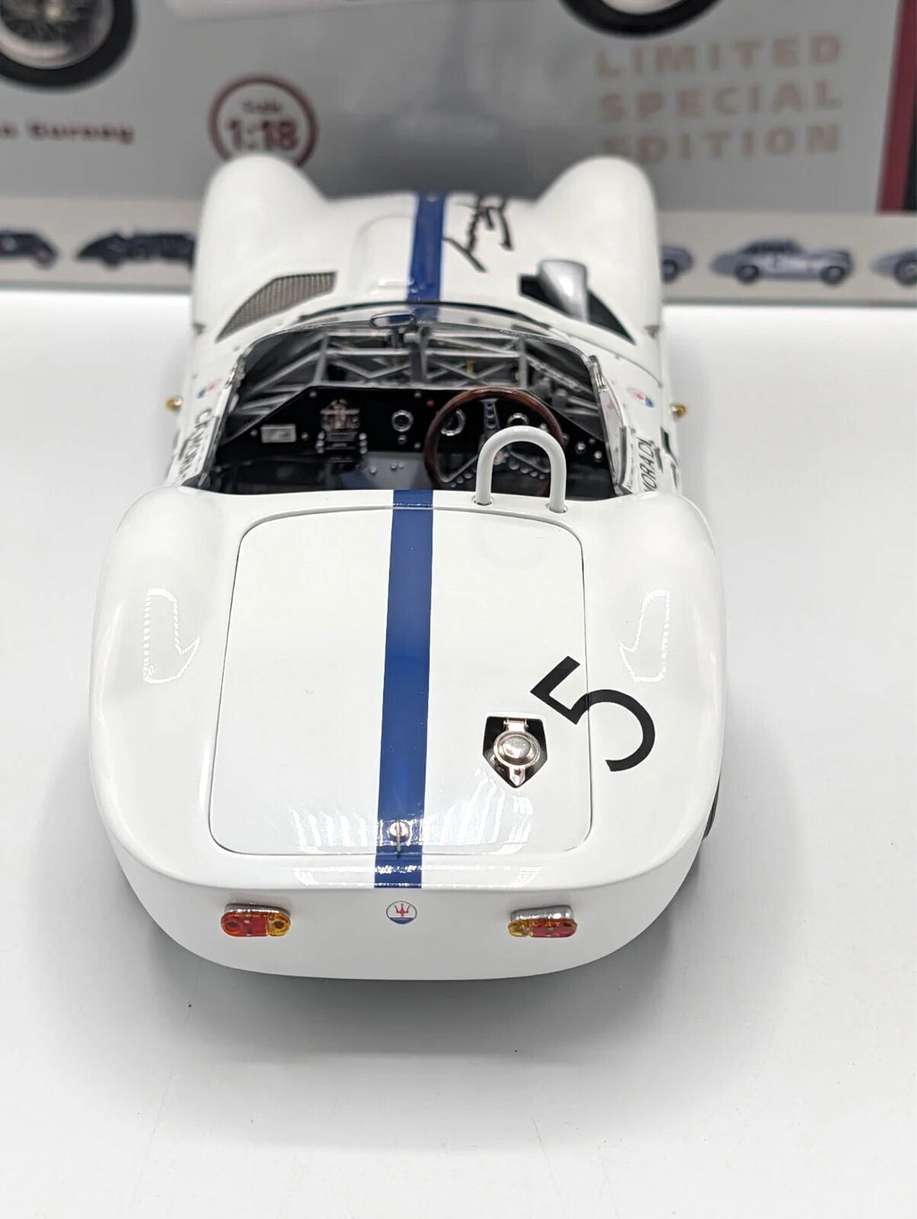 CMC 1:18 Maserati Tipo 61 Birdcage 1960 Dan Gurney Signed Ltd Ed 600 M-062 Boxed