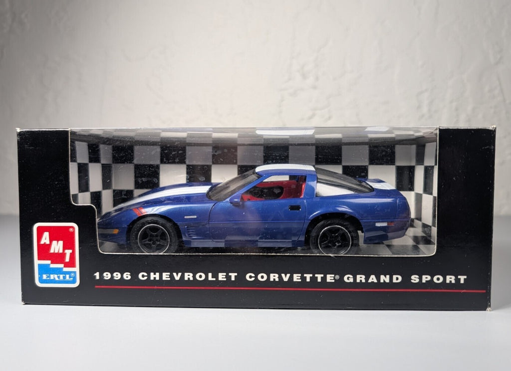 Ertl 1:25 1996 Chevrolet Corvette Grand Sport Plastic Admiral Blue #6536 Box