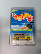 Hot Wheels 1996 Treasure Hunt '40s Woodie #1 of 12 Collector #428 New w/ Case