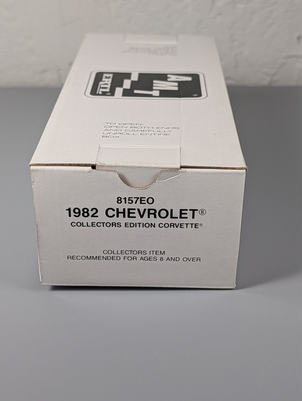 AMT ERTL 1982 Chevrolet Corvette Collectors Edition Promo 1:25 8157EO