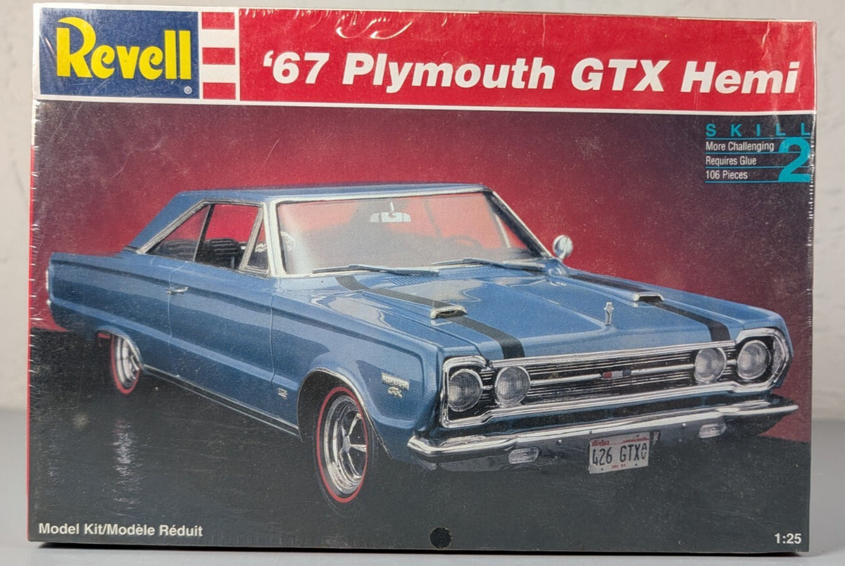 Revell 1967 Plymouth GTX Hemi 1:25 Model Kit #7359 Sealed Unbuilt 426 Mopar
