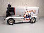 CMC 1:18 Mercedes-Benz 300 SLR 722 Signed Stirling Moss Mille Miglia  M-072 COA
