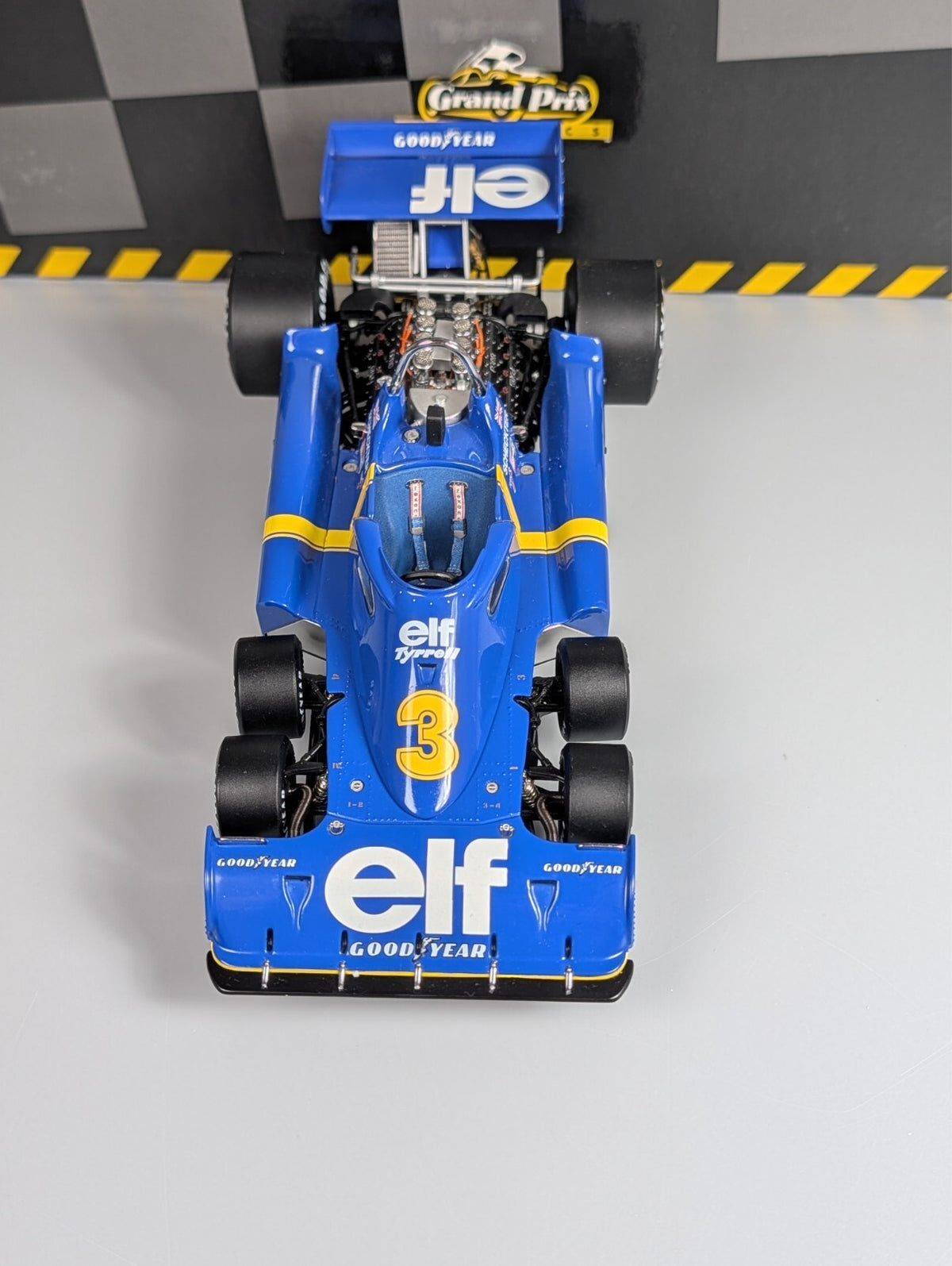 Exoto Grand Prix Classics 1:18 Tyrrell Ford P34 #3 Scheckter F1 6-Wheeler w/Box