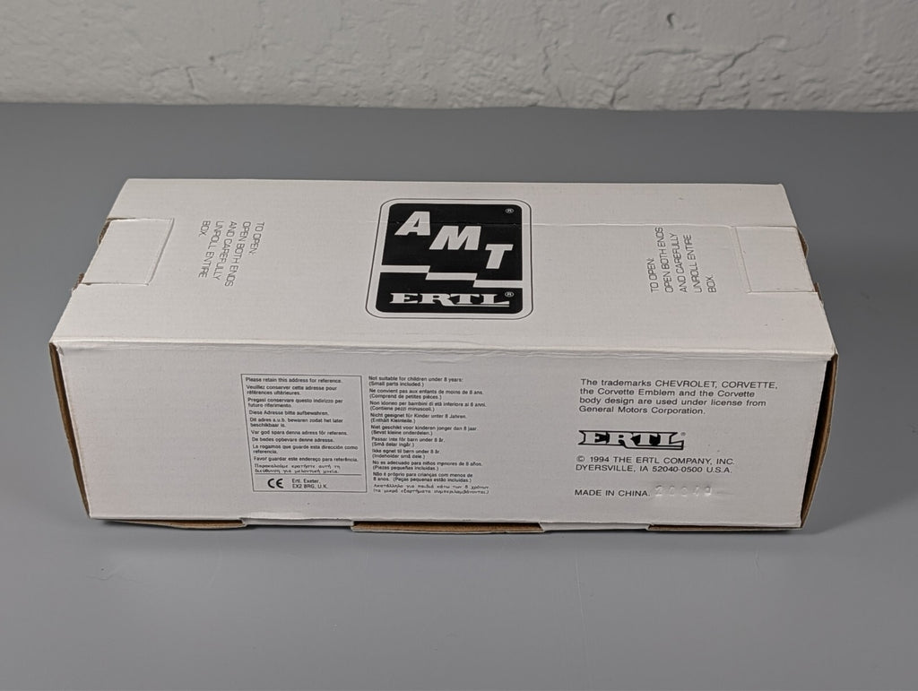 AMT ERTL 1982 Chevrolet Corvette Collectors Edition Promo 1:25 8157EO