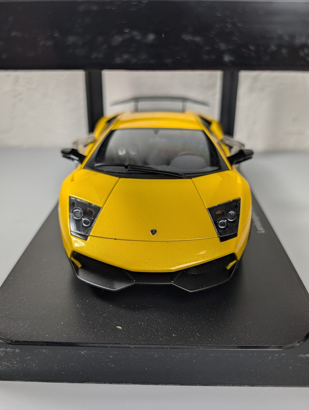 AutoArt 1:18 Lamborghini Murcielago LP670-4 SV Orion Yellow 74616 Diecast