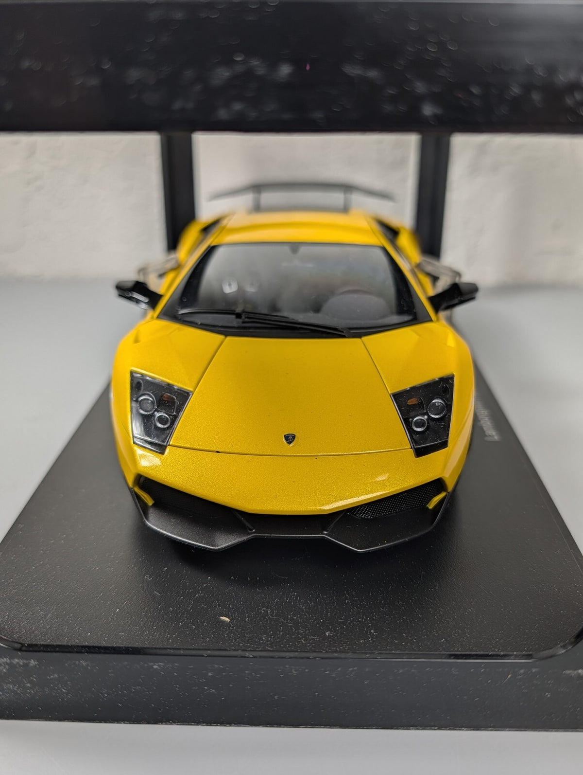 AutoArt 1:18 Lamborghini Murcielago LP670-4 SV Orion Yellow 74616 Diecast