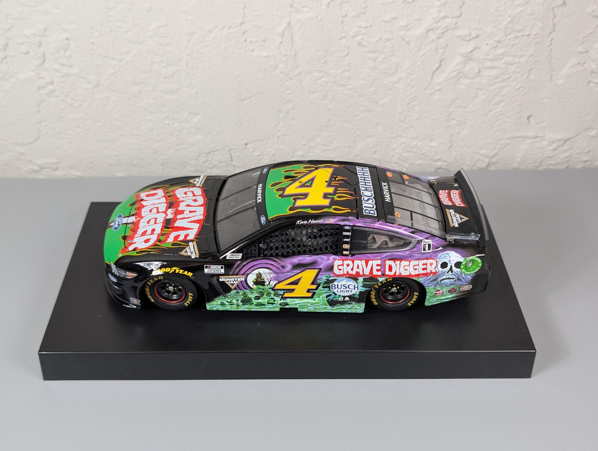 Kevin Harvick #4 Grave Digger 2021 Mustang Monster Jam 1:24 DIN 314/4807