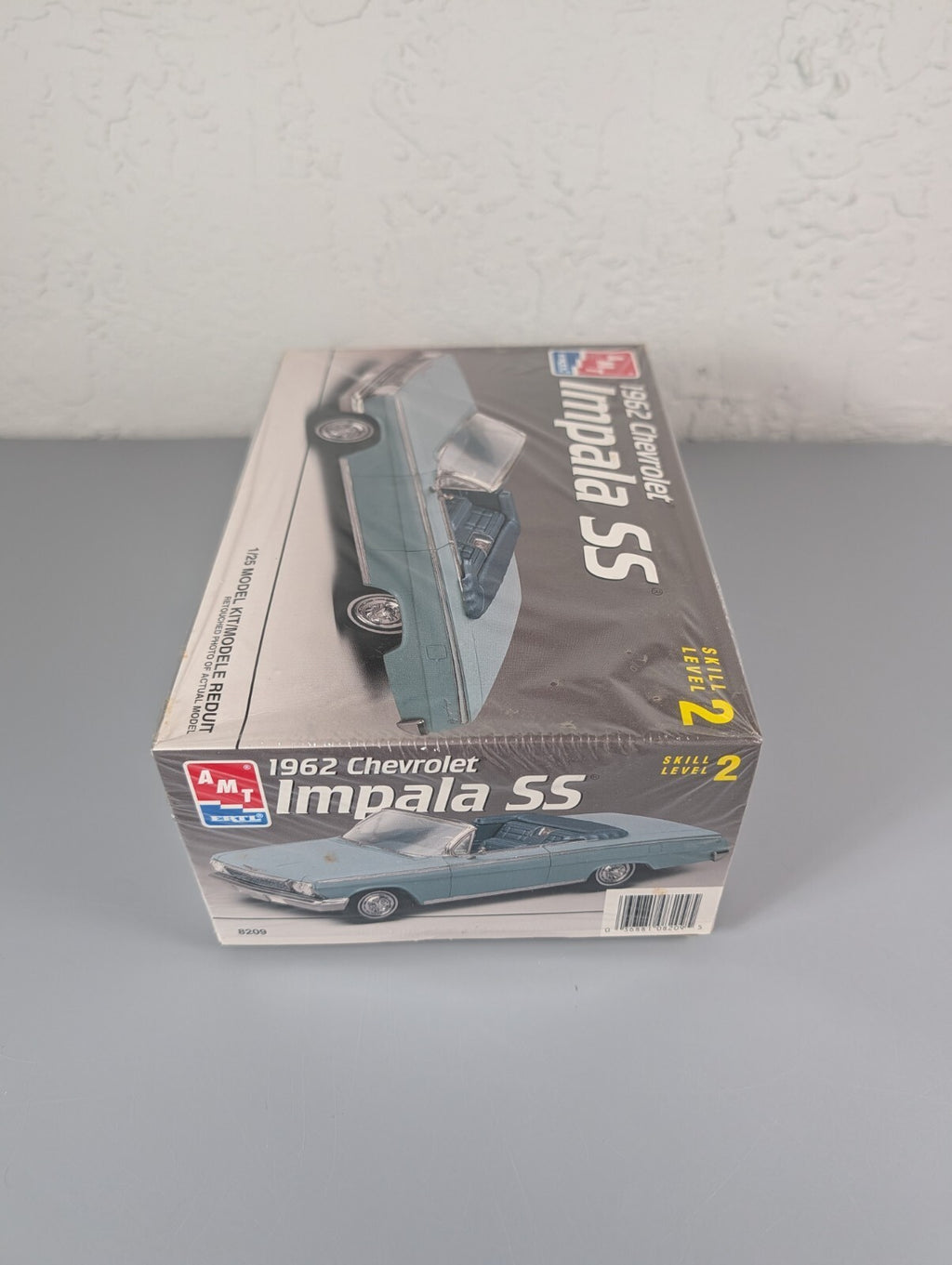AMT ERTL 1962 Chevrolet Impala SS Convertible 1:25 Model Kit #8209 Unbuilt 1996