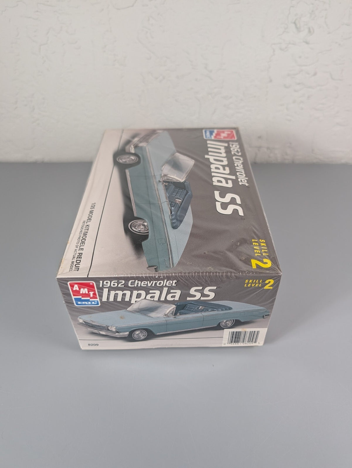 AMT ERTL 1962 Chevrolet Impala SS Convertible 1:25 Model Kit #8209 Unbuilt 1996