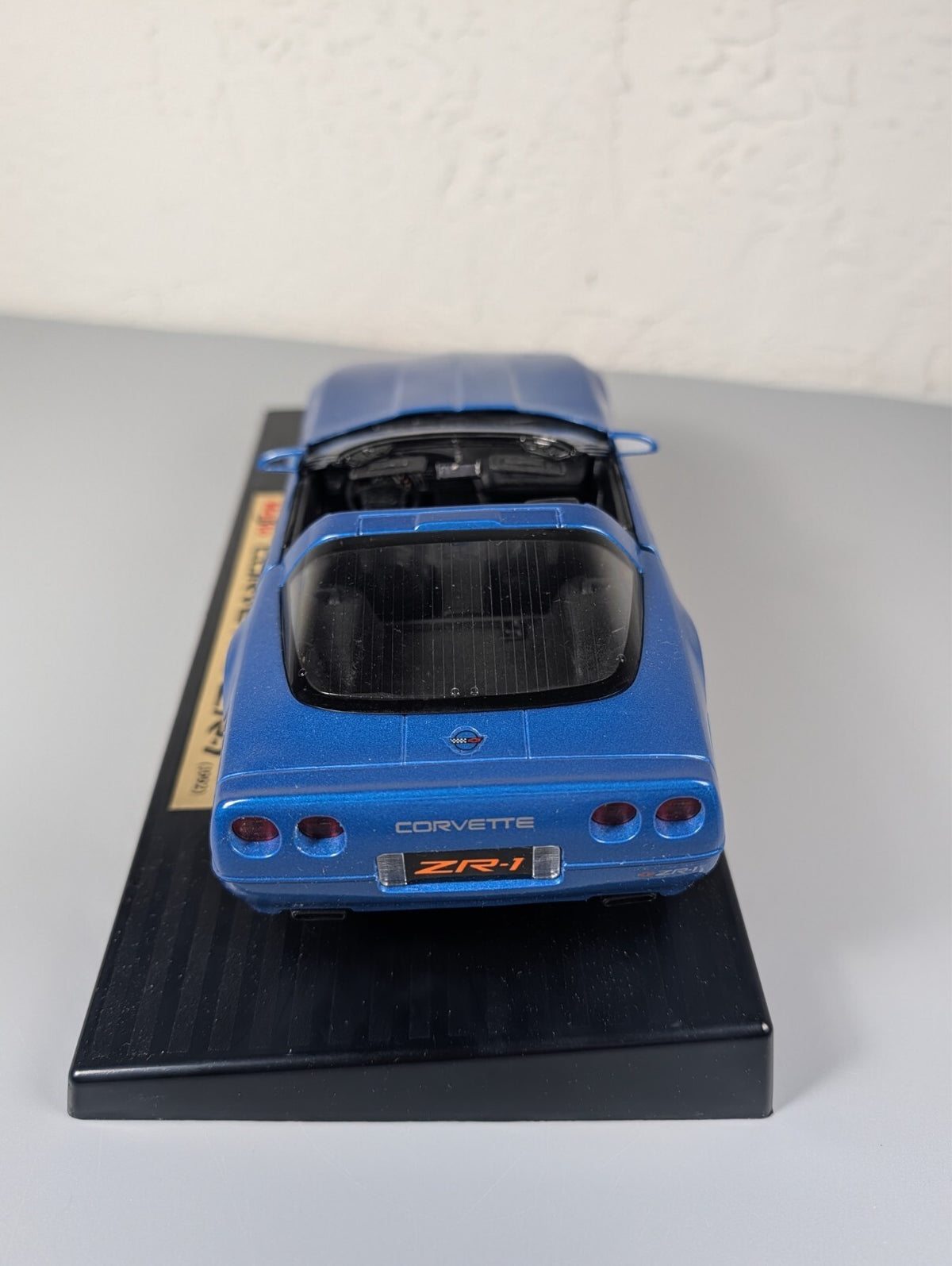 Maisto 1992 Chevrolet Corvette ZR-1 1:18 Blue Special Edition Series #2 Diecast