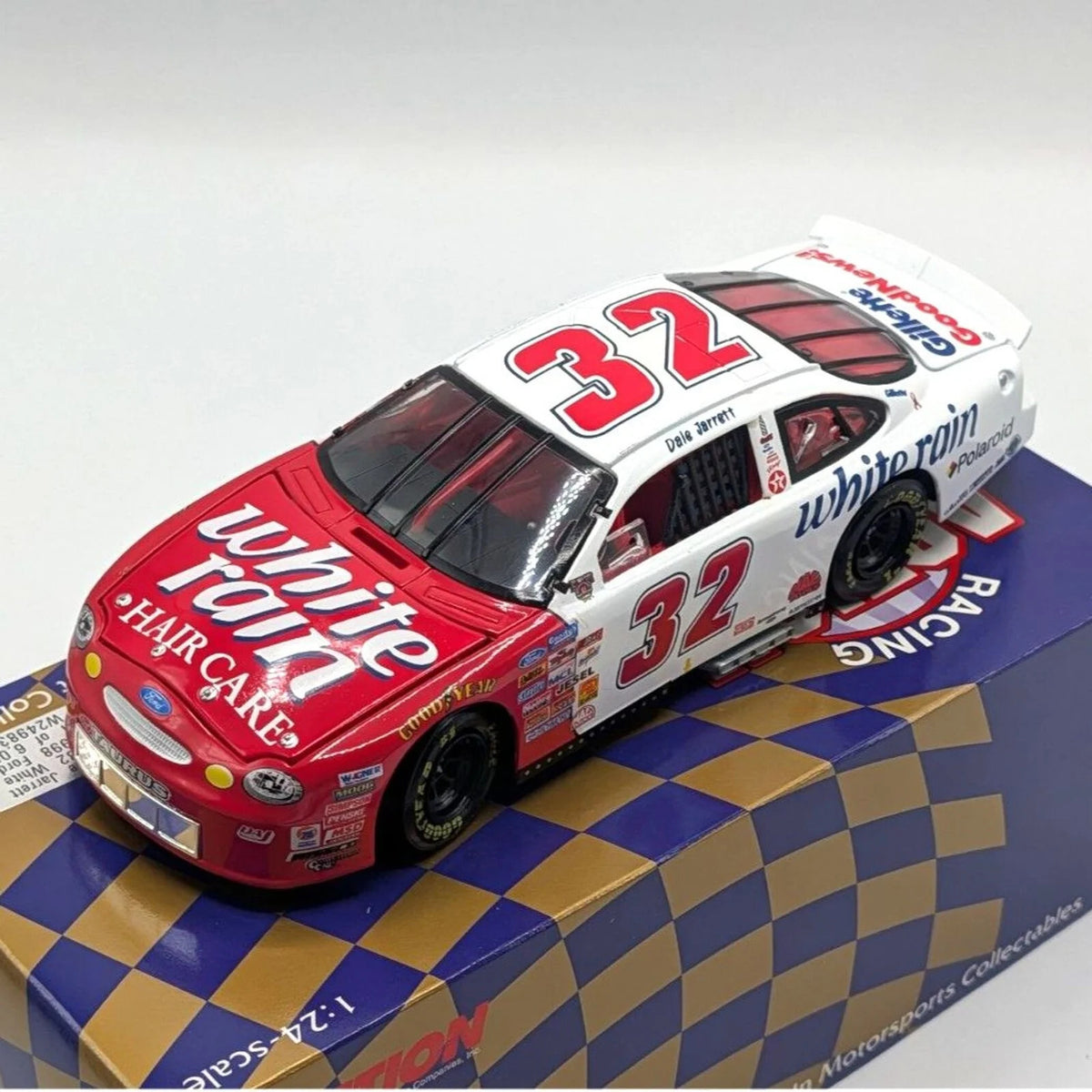 Action 1998 Dale Jarrett #32 White Rain Ford Taurus 1:24 NASCAR Diecast