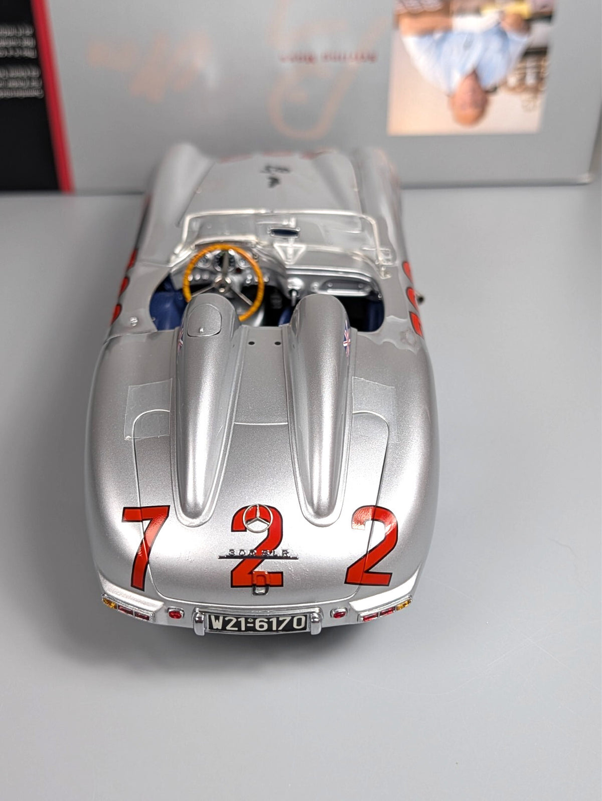 CMC 1:18 Mercedes-Benz 300 SLR 722 Signed Stirling Moss Mille Miglia  M-072 COA