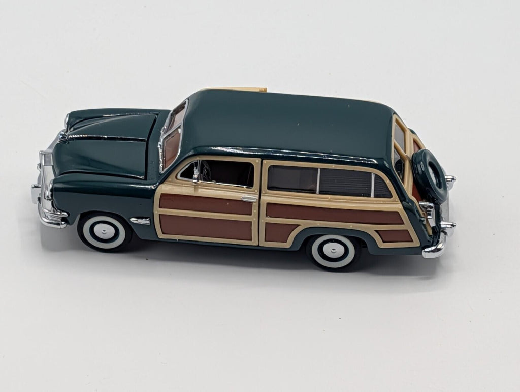 1987 Franklin Mint Precision Models Green  Ford Woody Wagon 1:43