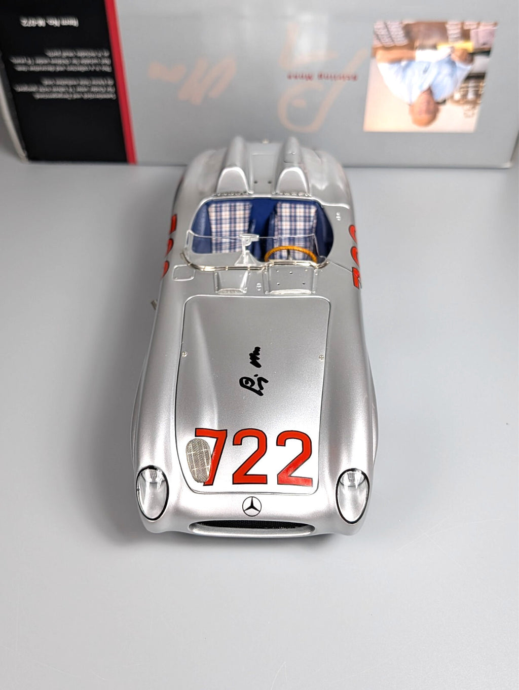 CMC 1:18 Mercedes-Benz 300 SLR 722 Signed Stirling Moss Mille Miglia  M-072 COA