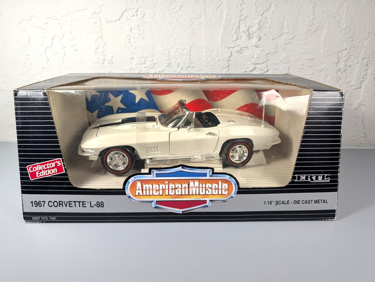 ERTL American Muscle 1967 Corvette L-88 1:18 White Sealed NIB Diecast 7491