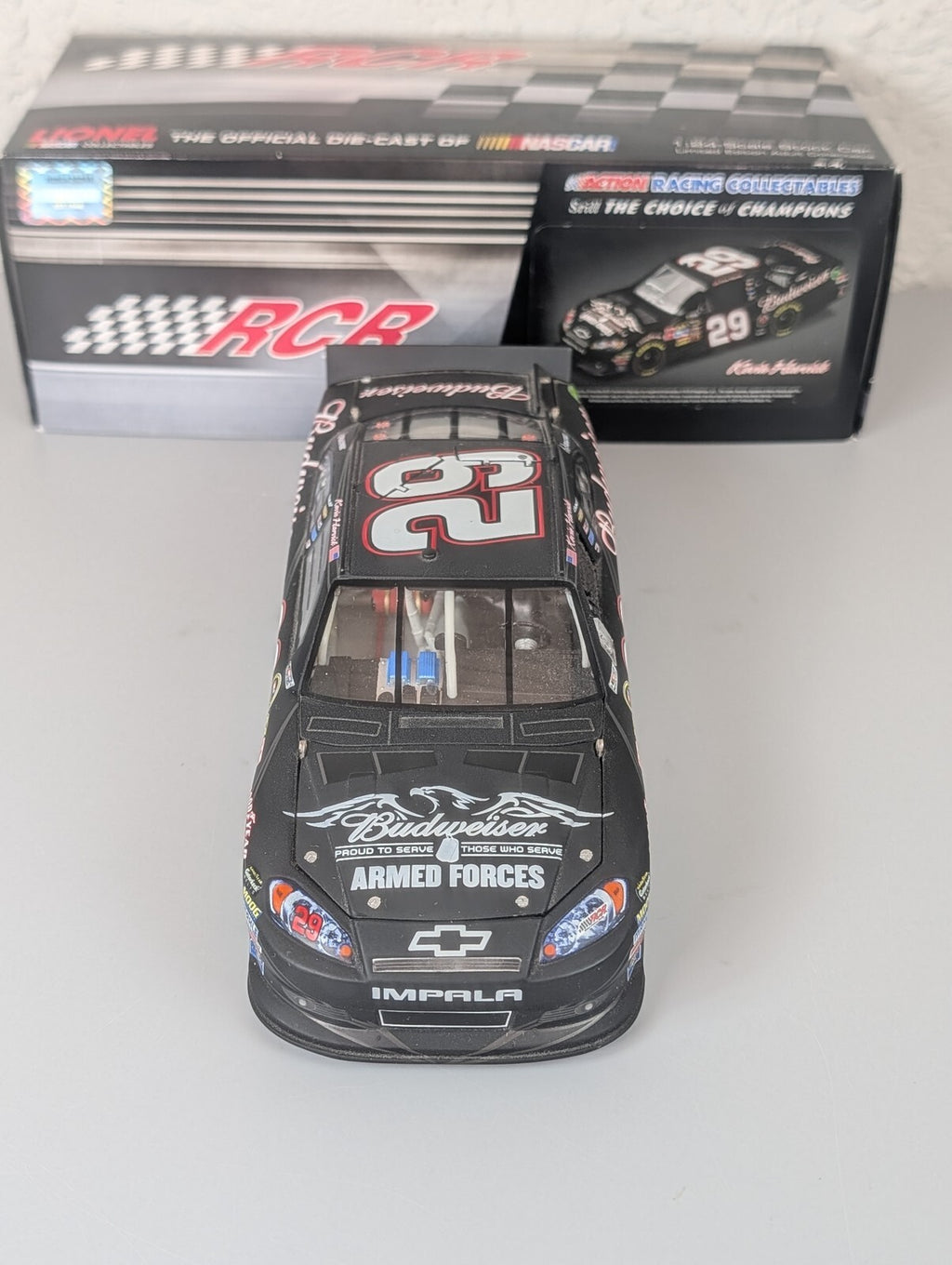 Kevin Harvick #29 Budweiser Military Tribute 2011 Impala 1:24 DIN 2884/3702